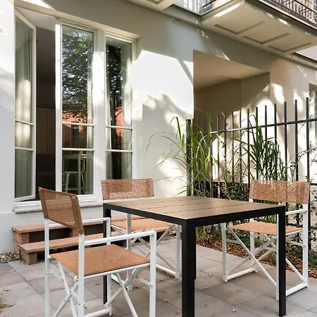 Old Praga Garden Βαρσοβία